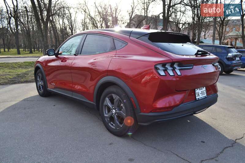 Позашляховик / Кросовер Ford Mustang Mach-E 2021 в Дніпрі