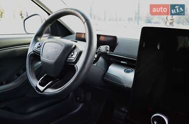 Внедорожник / Кроссовер Ford Mustang Mach-E 2021 в 