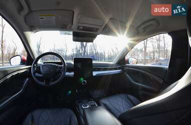 Внедорожник / Кроссовер Ford Mustang Mach-E 2021 в 