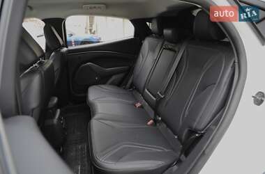 Позашляховик / Кросовер Ford Mustang Mach-E 2022 в 