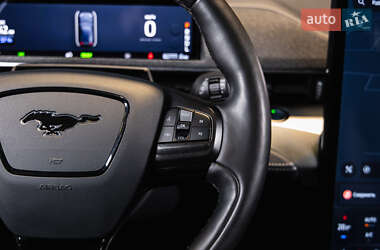 Внедорожник / Кроссовер Ford Mustang Mach-E 2021 в 