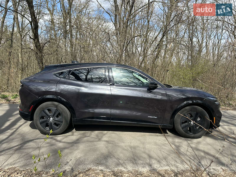 Позашляховик / Кросовер Ford Mustang Mach-E 2022 в Києві