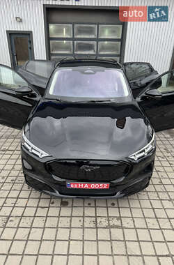 Позашляховик / Кросовер Ford Mustang Mach-E 2022 в Сарнах