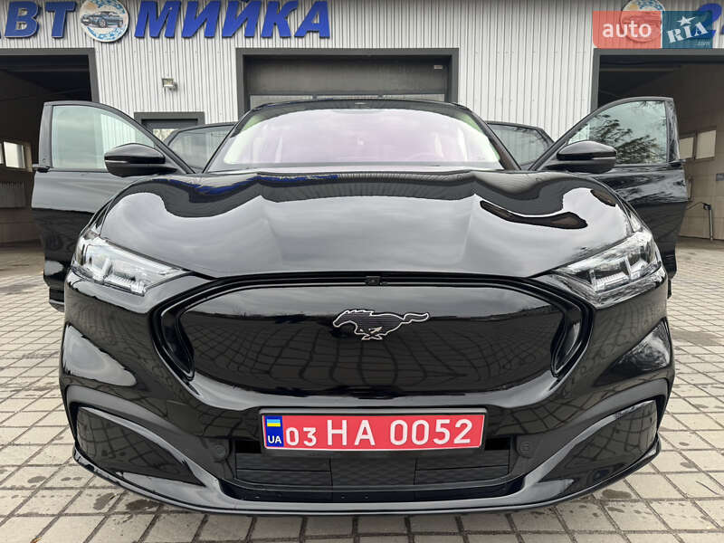 Позашляховик / Кросовер Ford Mustang Mach-E 2022 в Сарнах