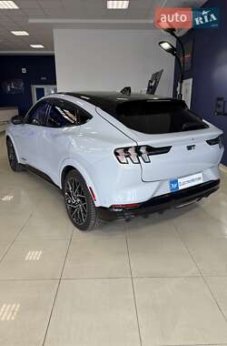 Внедорожник / Кроссовер Ford Mustang Mach-E 2022 в 