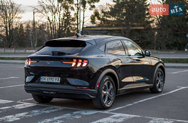 Внедорожник / Кроссовер Ford Mustang Mach-E 2022 в 