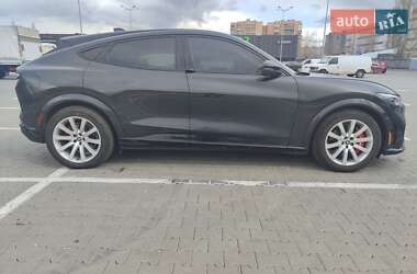 Внедорожник / Кроссовер Ford Mustang Mach-E 2021 в 