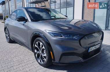 Позашляховик / Кросовер Ford Mustang Mach-E 2021 в 