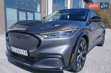 Позашляховик / Кросовер Ford Mustang Mach-E 2021 в 