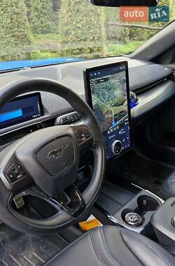 Внедорожник / Кроссовер Ford Mustang Mach-E 2021 в 