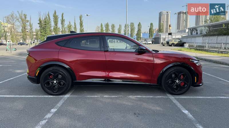 Позашляховик / Кросовер Ford Mustang Mach-E 2022 в Києві