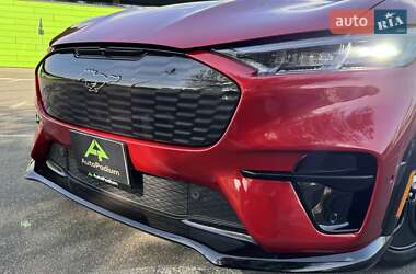 Внедорожник / Кроссовер Ford Mustang Mach-E 2022 в 