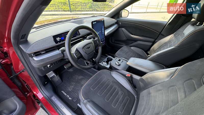 Позашляховик / Кросовер Ford Mustang Mach-E 2022 в Києві