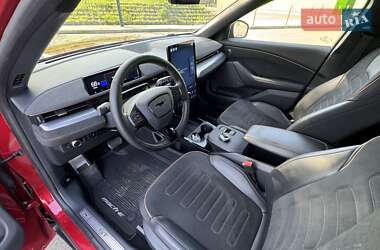 Внедорожник / Кроссовер Ford Mustang Mach-E 2022 в 