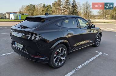 Внедорожник / Кроссовер Ford Mustang Mach-E 2021 в 