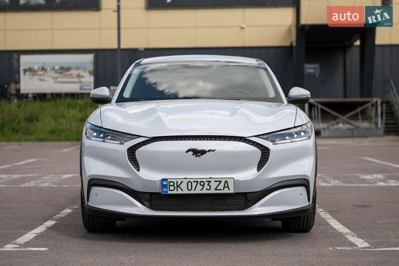 Позашляховик / Кросовер Ford Mustang Mach-E 2021 в 