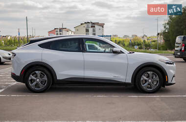 Позашляховик / Кросовер Ford Mustang Mach-E 2021 в 