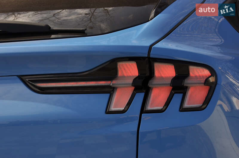 Внедорожник / Кроссовер Ford Mustang Mach-E 2022 в Киеве