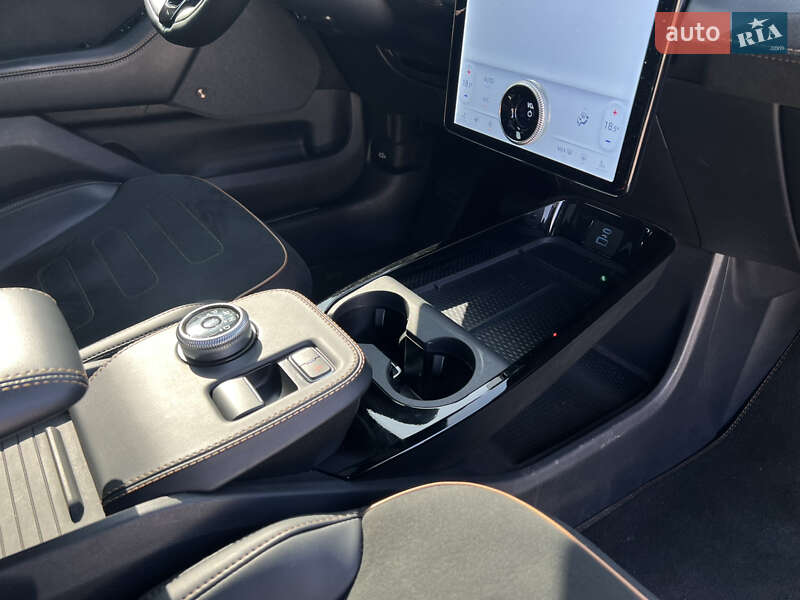 Внедорожник / Кроссовер Ford Mustang Mach-E 2022 в Киеве
