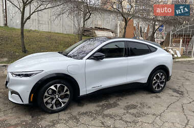 Позашляховик / Кросовер Ford Mustang Mach-E 2020 в 