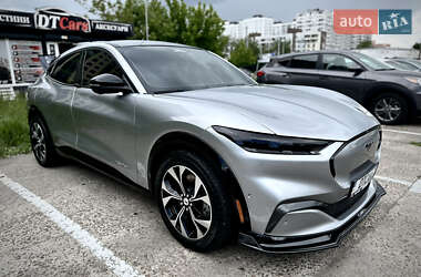 Внедорожник / Кроссовер Ford Mustang Mach-E 2021 в 