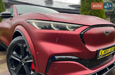 Внедорожник / Кроссовер Ford Mustang Mach-E 2021 в 