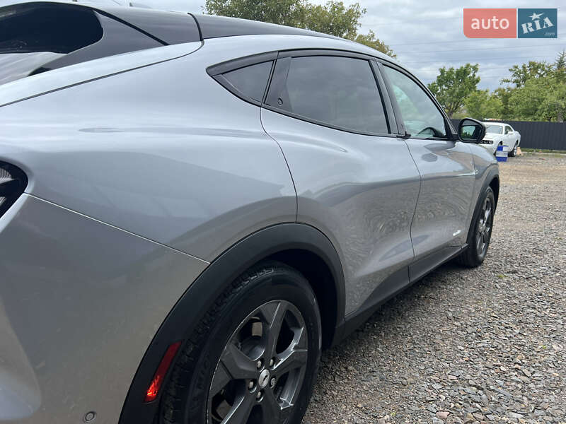 Позашляховик / Кросовер Ford Mustang Mach-E 2021 в Луцьку