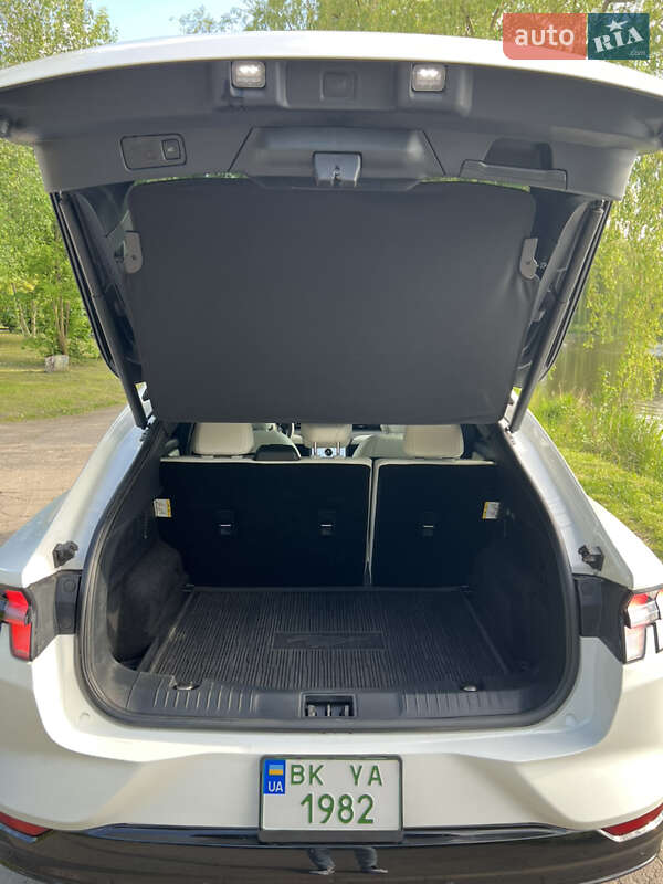 Позашляховик / Кросовер Ford Mustang Mach-E 2023 в Рівному