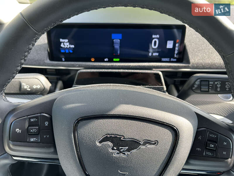 Позашляховик / Кросовер Ford Mustang Mach-E 2023 в Рівному