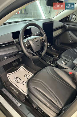 Позашляховик / Кросовер Ford Mustang Mach-E 2022 в 