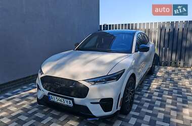 Позашляховик / Кросовер Ford Mustang Mach-E 2021 в Києві
