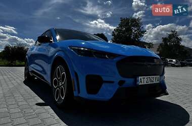 Внедорожник / Кроссовер Ford Mustang Mach-E 2021 в 