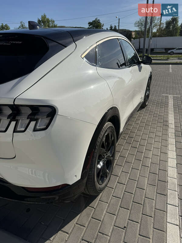 Внедорожник / Кроссовер Ford Mustang Mach-E 2023 в Львове