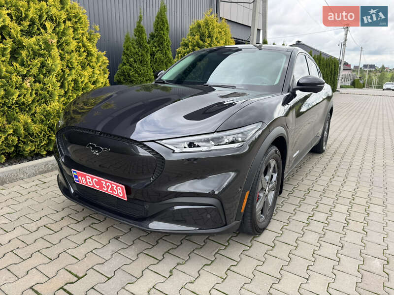 Позашляховик / Кросовер Ford Mustang Mach-E 2022 в Рівному
