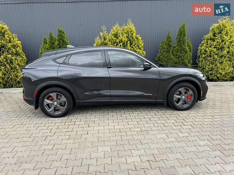 Позашляховик / Кросовер Ford Mustang Mach-E 2022 в Рівному