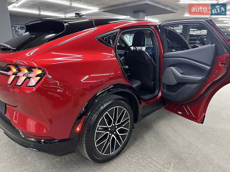 Внедорожник / Кроссовер Ford Mustang Mach-E 2024 в Харькове