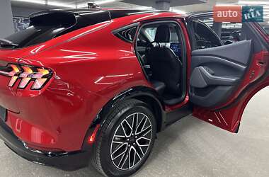 Внедорожник / Кроссовер Ford Mustang Mach-E 2024 в 