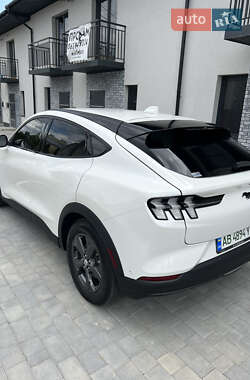 Позашляховик / Кросовер Ford Mustang Mach-E 2021 в 