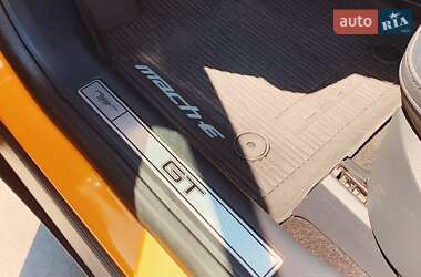 Внедорожник / Кроссовер Ford Mustang Mach-E 2021 в 