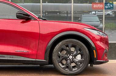 Внедорожник / Кроссовер Ford Mustang Mach-E 2021 в 