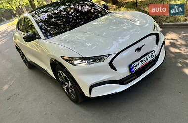Внедорожник / Кроссовер Ford Mustang Mach-E 2021 в 