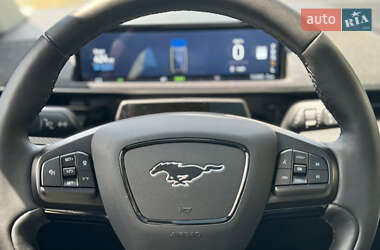 Внедорожник / Кроссовер Ford Mustang Mach-E 2021 в 