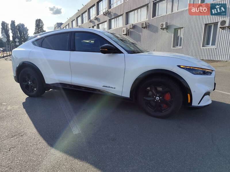Позашляховик / Кросовер Ford Mustang Mach-E 2023 в Києві