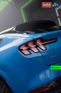 Внедорожник / Кроссовер Ford Mustang Mach-E 2022 в 