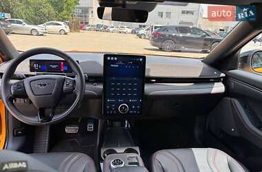 Позашляховик / Кросовер Ford Mustang Mach-E 2023 в 