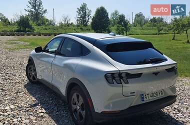 Внедорожник / Кроссовер Ford Mustang Mach-E 2021 в 