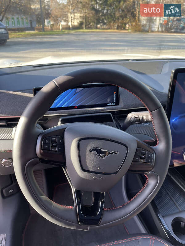 Внедорожник / Кроссовер Ford Mustang Mach-E 2022 в Киеве