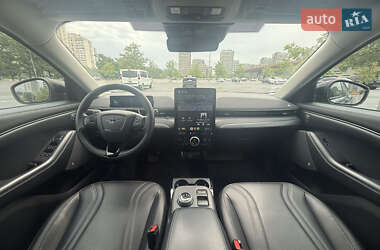 Внедорожник / Кроссовер Ford Mustang Mach-E 2021 в 