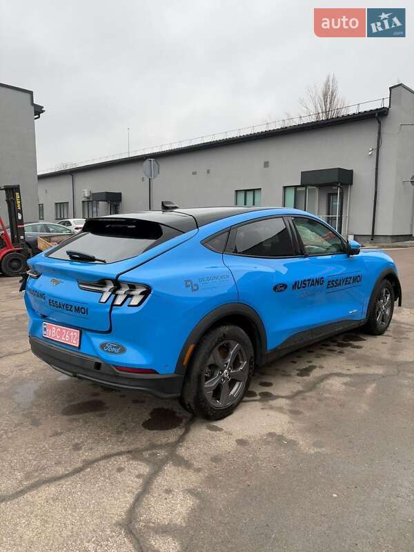 Позашляховик / Кросовер Ford Mustang Mach-E 2022 в Рівному