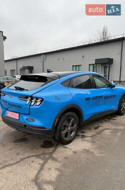 Позашляховик / Кросовер Ford Mustang Mach-E 2022 в 